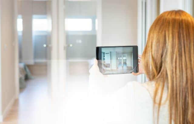 Explore hotel's rooms and amenities through a virtual tour Virtual tour of the hotel's rooms and amenities